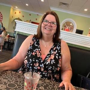 Meet your Posher, Debra